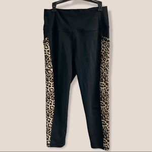 Leopard Pocket Brilliant Hi-Rise Capri 20"